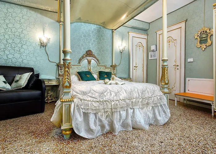 Scalon Del Doge Bed & Breakfast 4*