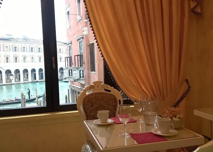 Nocleg ze śniadaniem Scalon Del Doge 4*