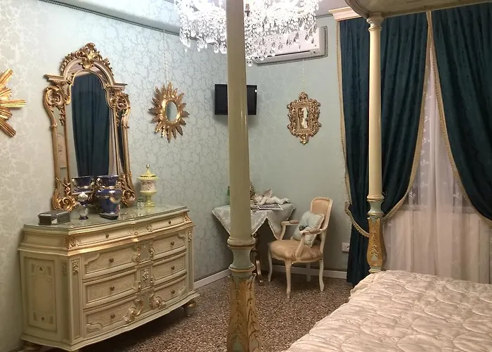 Nocleg ze śniadaniem Scalon Del Doge 4*