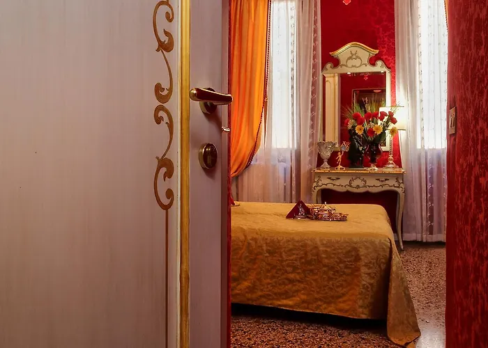 Nocleg ze śniadaniem Scalon Del Doge 4*