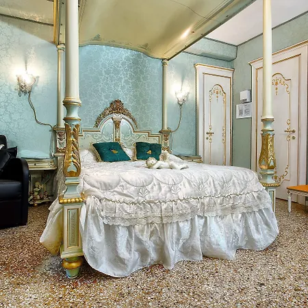 Scalon Del Doge Bed & Breakfast 4*